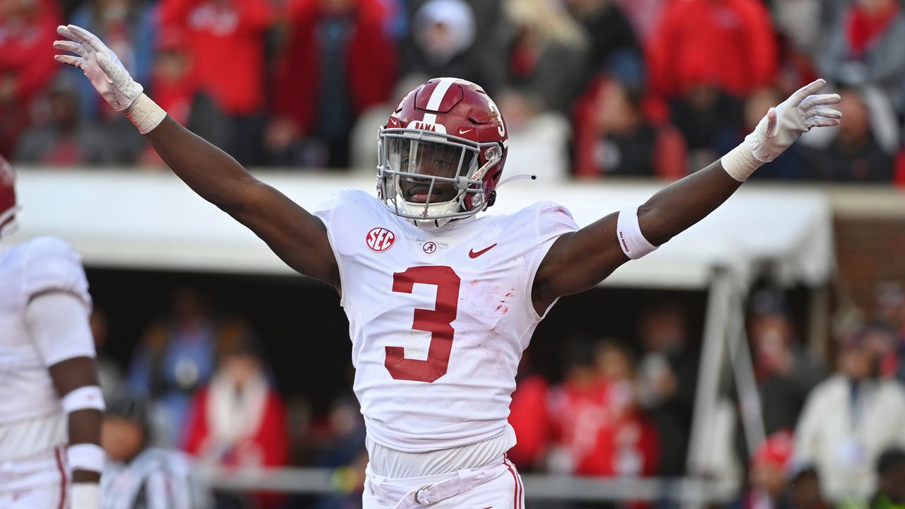 Alabama DB previews Texas A&M trash talk: âYou know what Coach Saban wants, huh?â