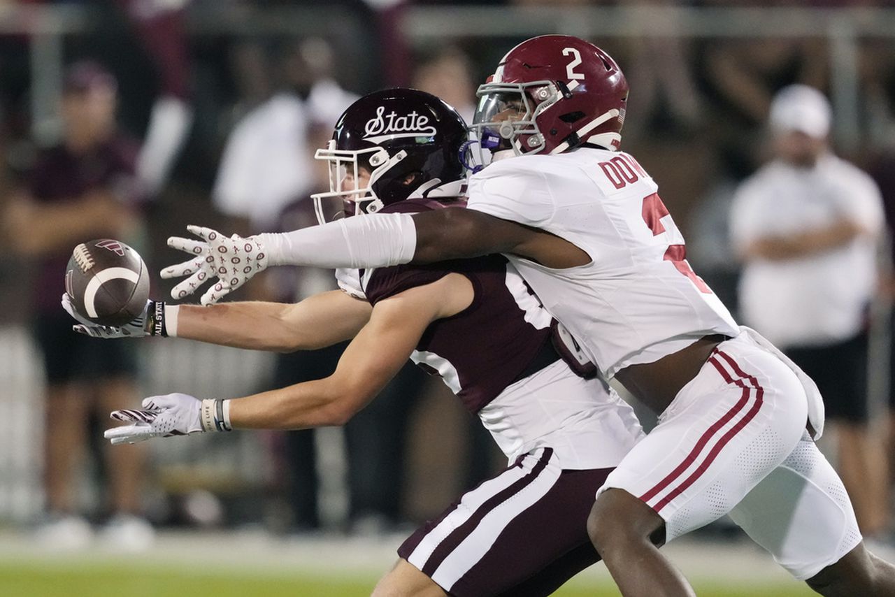 Alabama puts Mississippi State rivalry on ice with joyless murderball