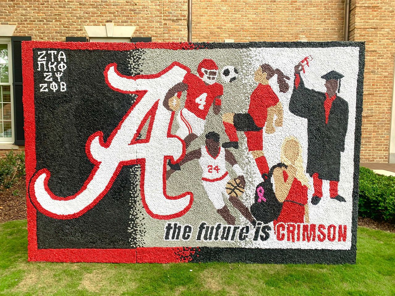 Alabama Homecoming Sorority Lawn Decorations 2023