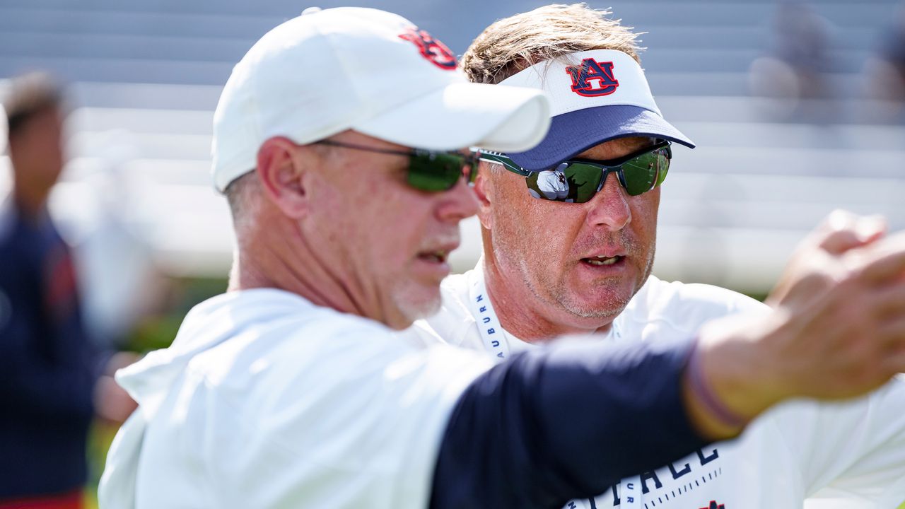 Auburn footballâs Hugh Freeze compares calling plays to teaching geometry