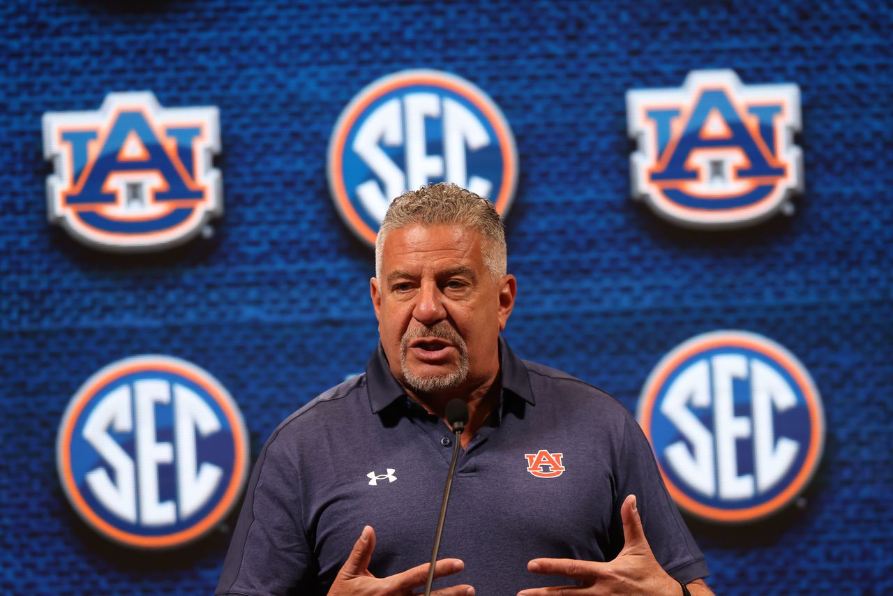 Bruce Pearl hasnât picked Auburnâs starting lineup yet. Who is he considering?