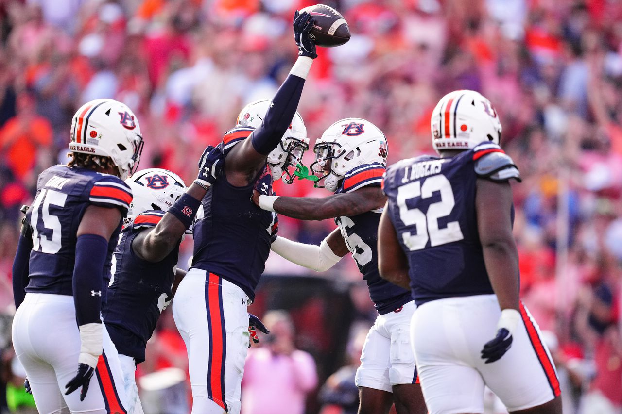 Can Auburn football stop No. 22 LSUâs elite offense? Here are the keys.