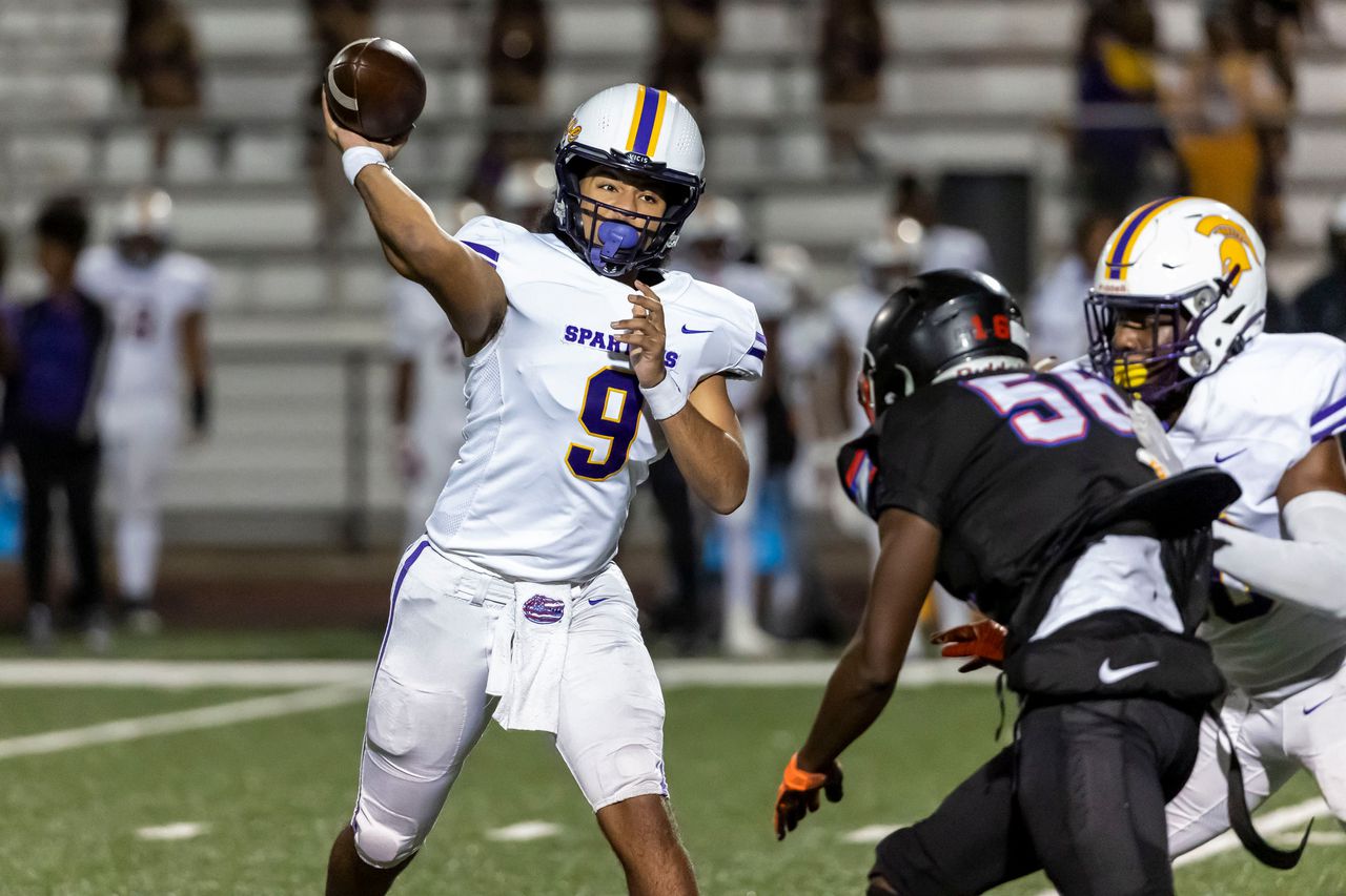 Class 5A No. 4 Pleasant Grove rolls to shutout win over Carver-Birmingham