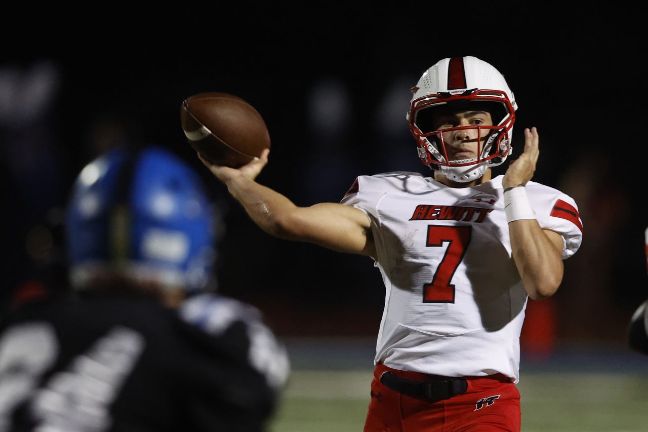 Class 7A No. 9 Hewitt-Trussville rolls past Chelsea