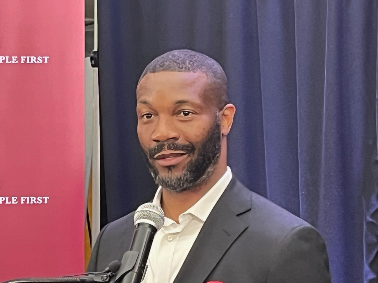 Despite deleted tweet, Woodfin supports Israel, official says