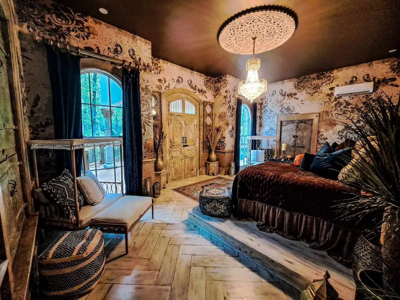 Escape to this magic treehouse in Cullman