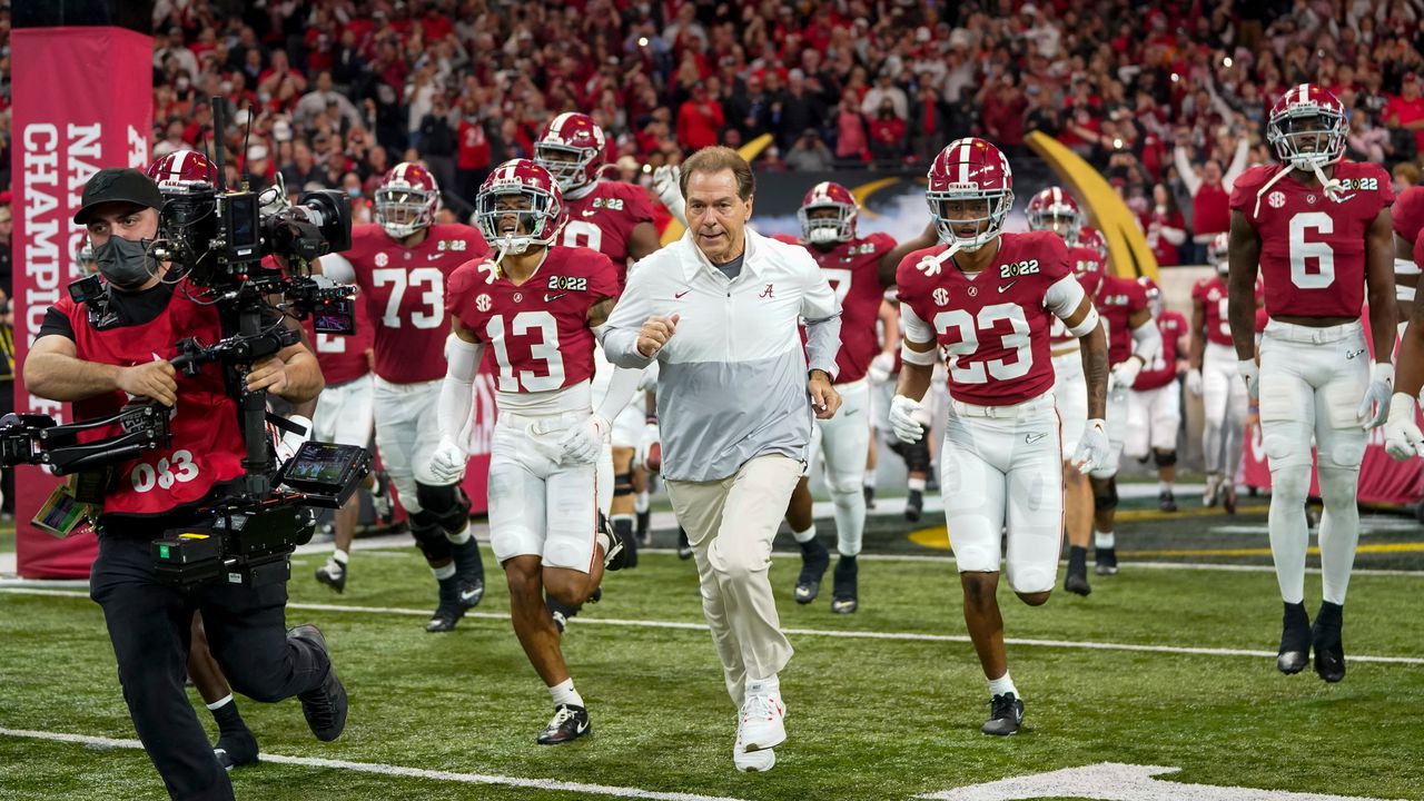 Evaluating Alabama's College Football Playoff resume after initial rankings