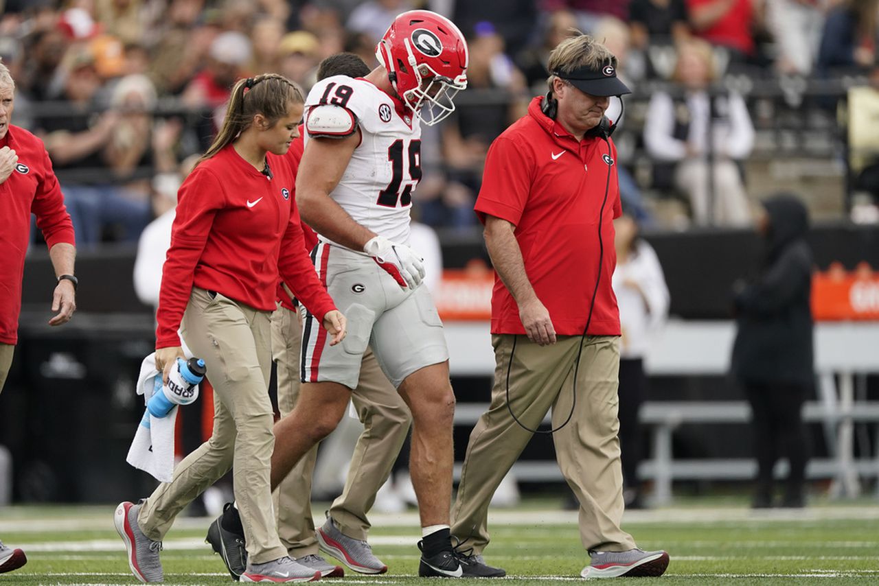 Georgia star Brock Bowers to undergo ankle surgery