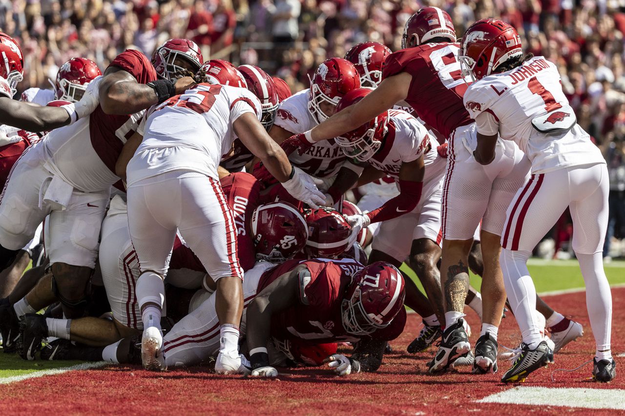 Greg McElroy calls out âshakyâ Alabama for âsleep walkâ win over Arkansas