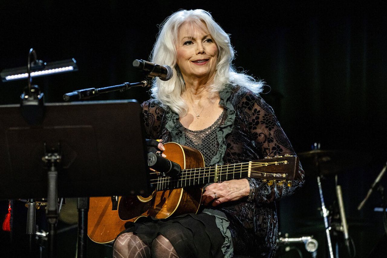 Emmylou Harris