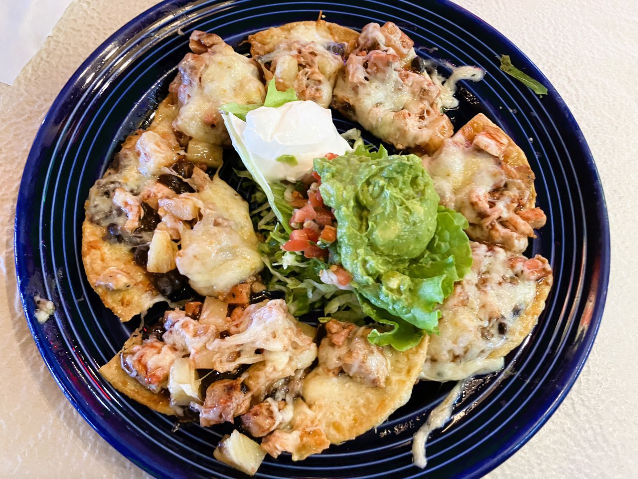 Phil Sandoval's Acapulco chicken nachos