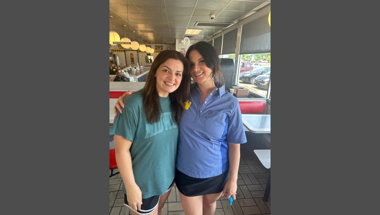 Lana Del Rey encounters fan in Lana Del Rey Alabama Waffle House Halloween costume