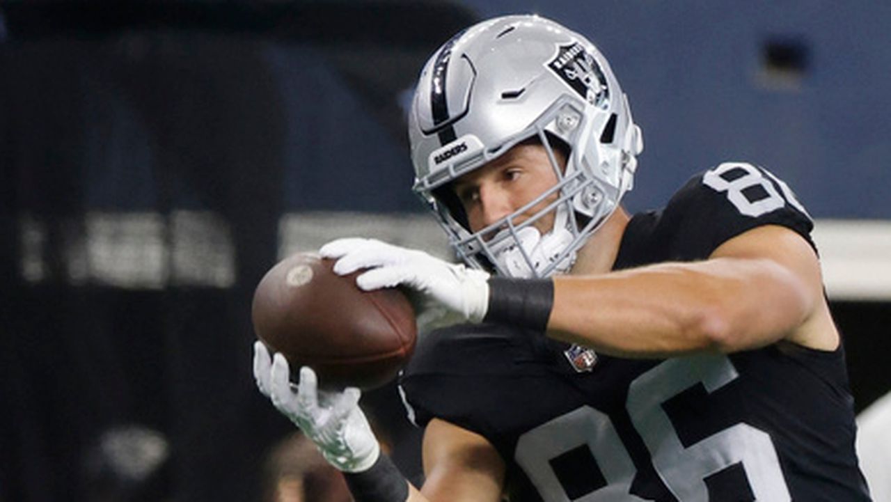 Las Vegas Raiders release former Auburn tight end