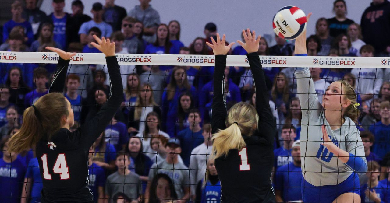 Live update: AHSAA volleyball state tournament day 1