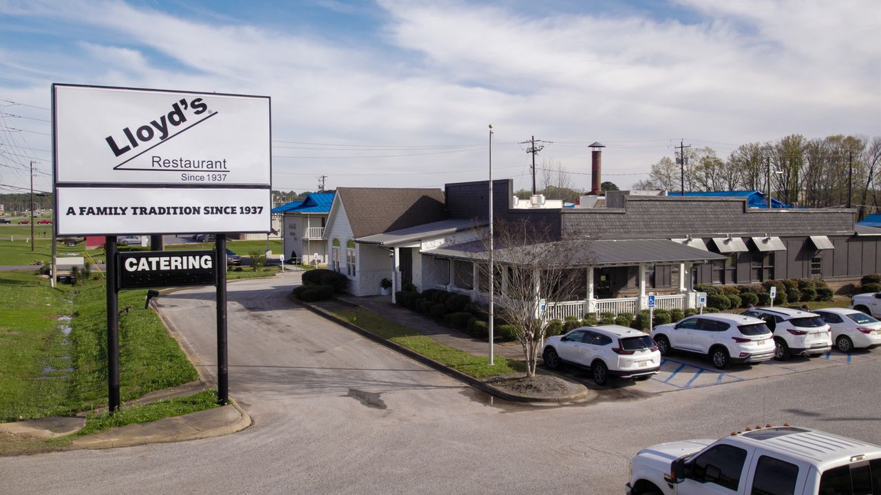 Lloydâs closing Sylacauga restaurant, plans 2024 return to Birmingham