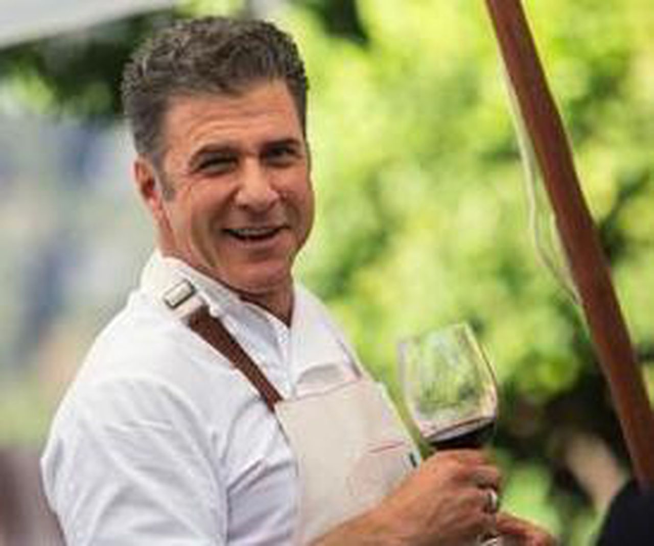 Michael Chiarello, former Food Network host and celebrity chef, dead of allergic reaction at 61