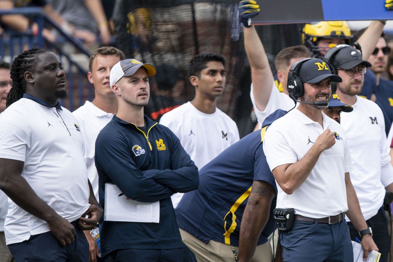 Michiganâs Connor Stalions texted he âstoleâ signals from TV, wrote âMichigan Manifestoâ