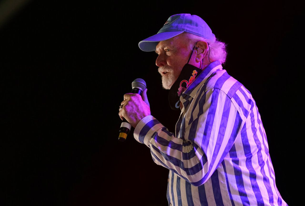 Mike Love talks Beach Boys, Jimmy Buffett, jamming with Jimmy Page