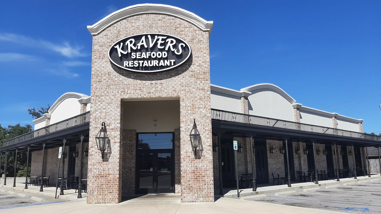 Kravers Seafood in west Mobile is an offshoot of the original in Daphne.