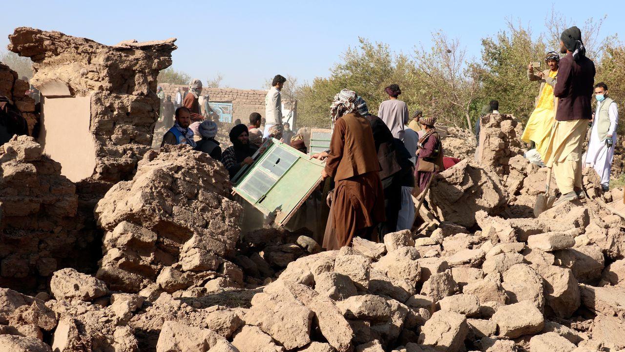 More than 2,000 killed in earthquakes in Afghanistan