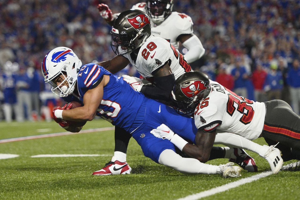 NFL Thursday night: Buffalo beats Buccaneers