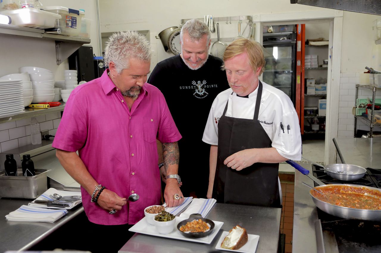 Noble South chef tells story of âDiners, Drive-Ins and Divesâ episode