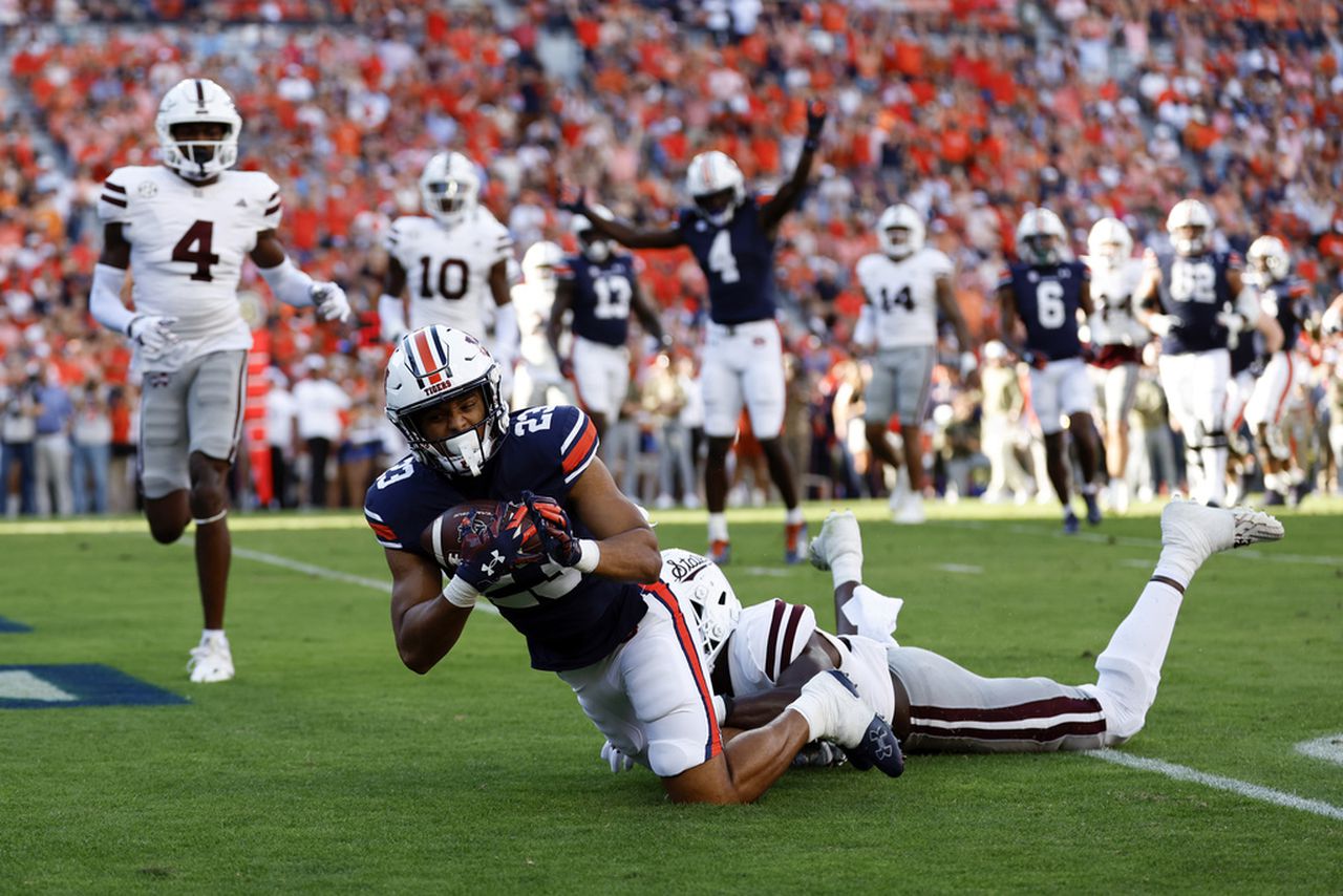 'Nostalgic' pregame speech sparks Auburn's win over MSU, a postgame dance party ends it