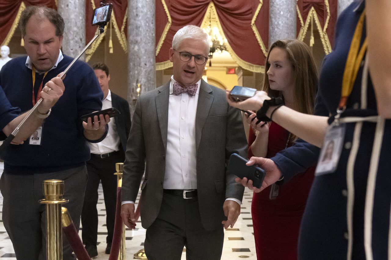 Patrick McHenry, acting speaker, orders Nancy Pelosi, away for Feinstein funeral, to vacate hideaway office