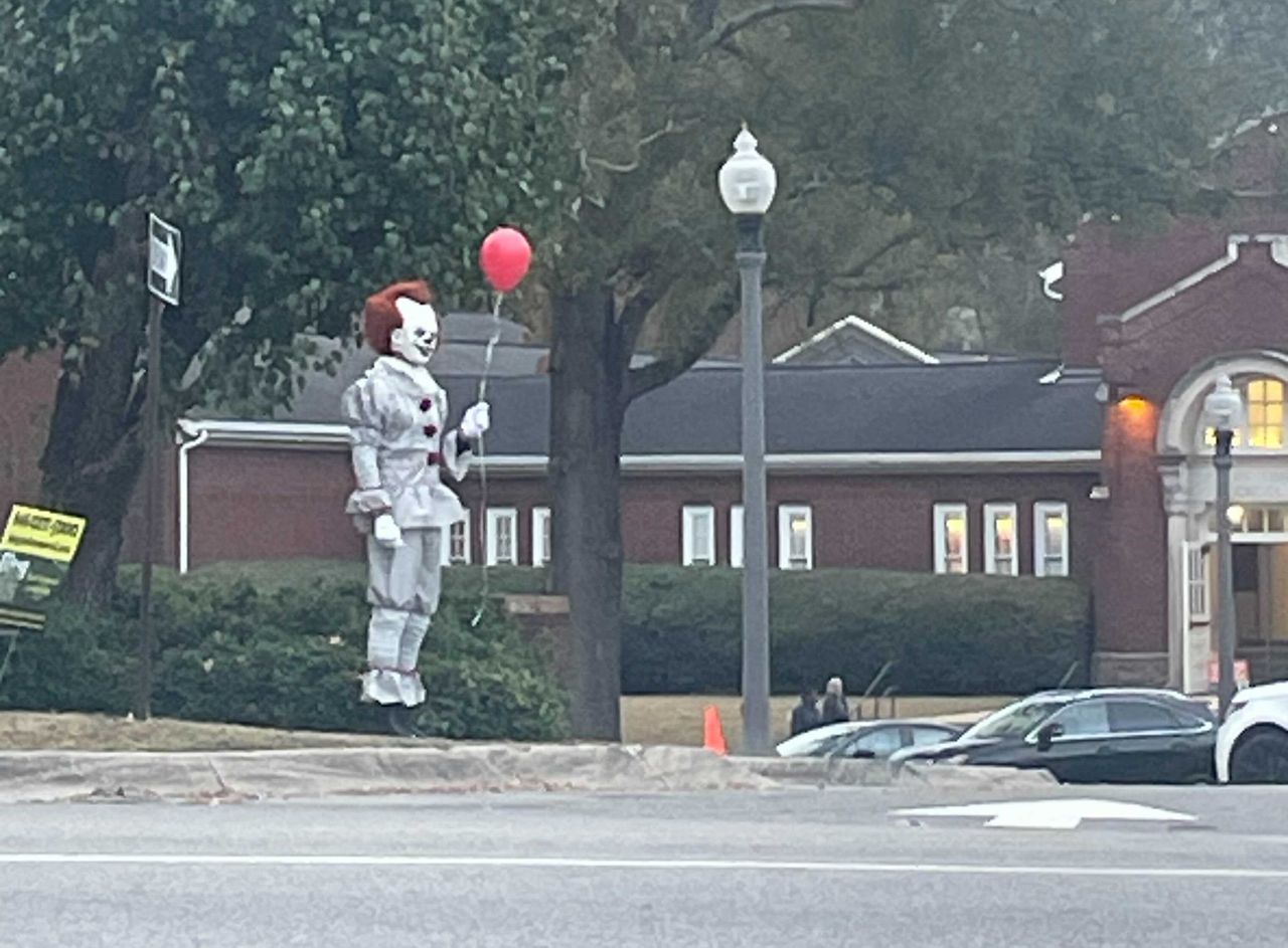 Pennywise clown pictured lurking outside Homewood elementary school on Halloween