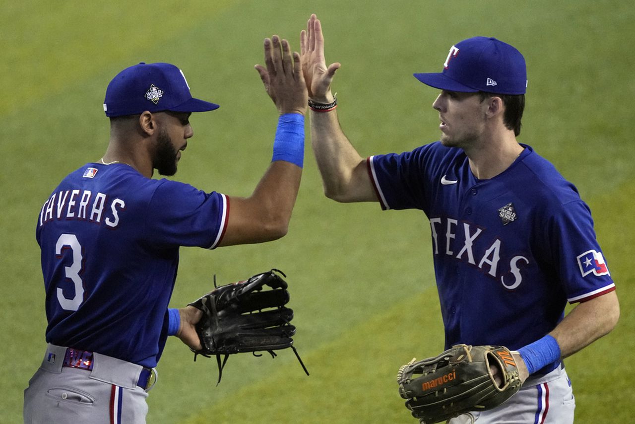 Rangers-D'backs World Series Game 4 live stream (10/31)