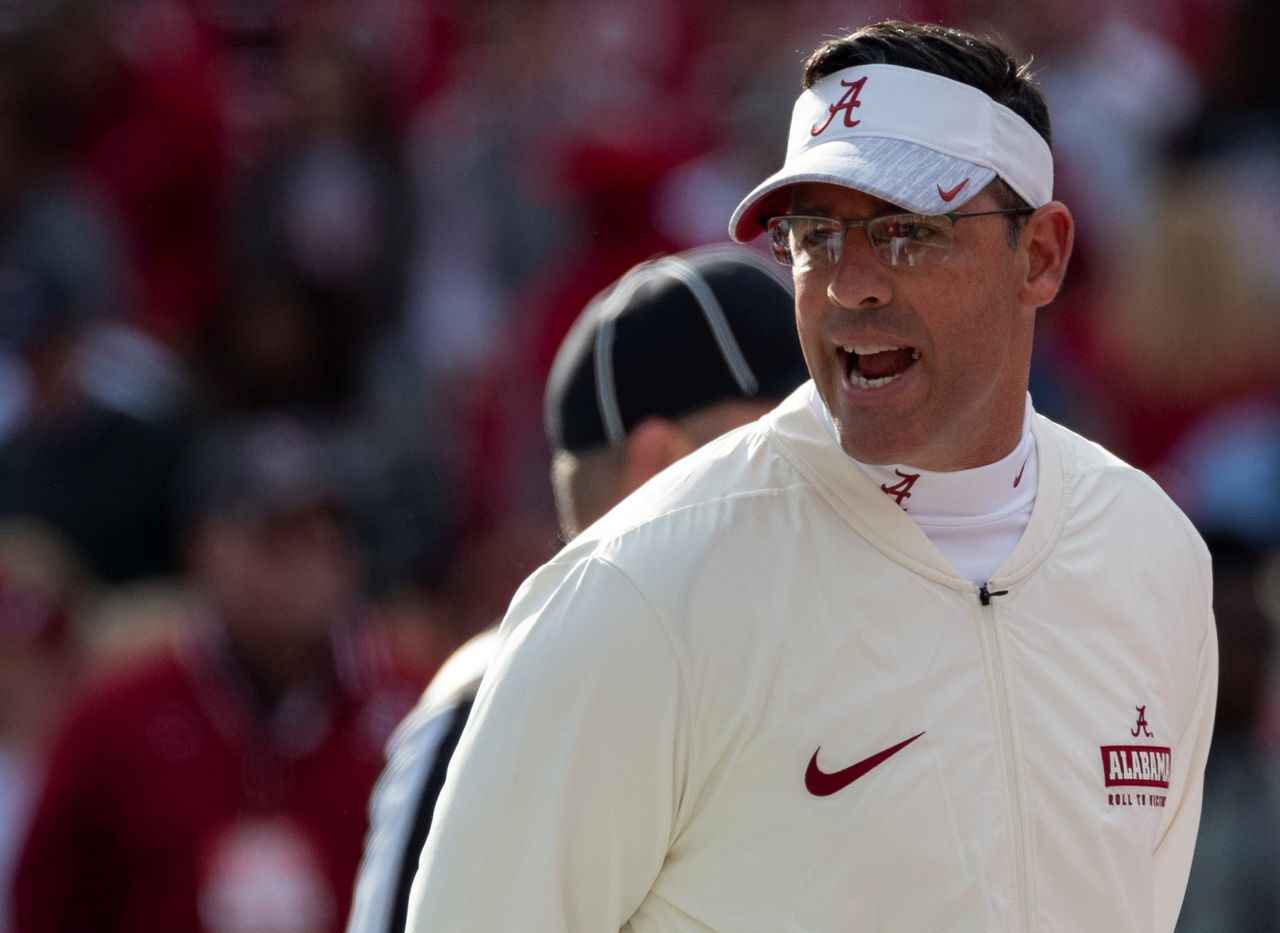 Razorbacks OC, former Saban assistant Dan Enos returns for Alabama-Arkansas