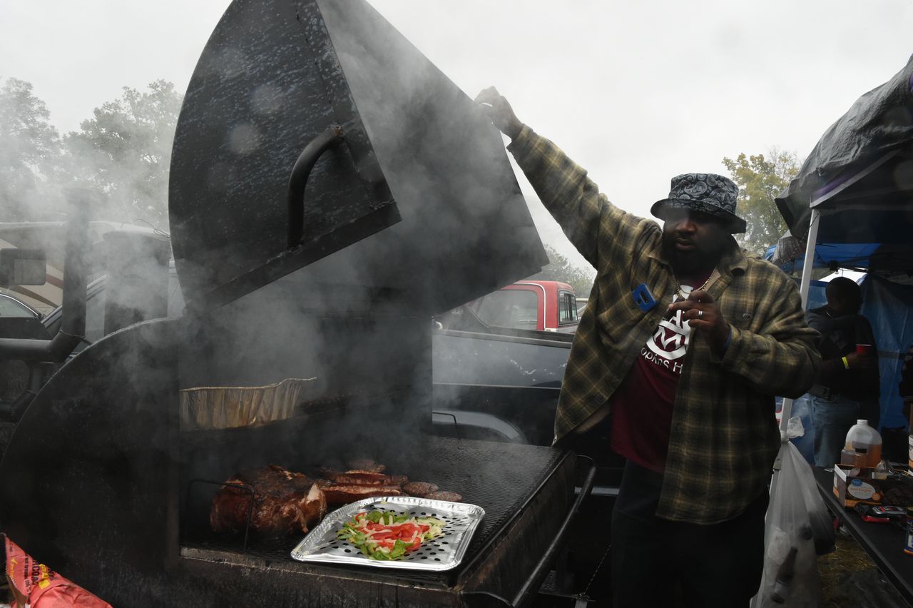 Roy S. Johnson: Why donât white people go to the Magic City Classic?