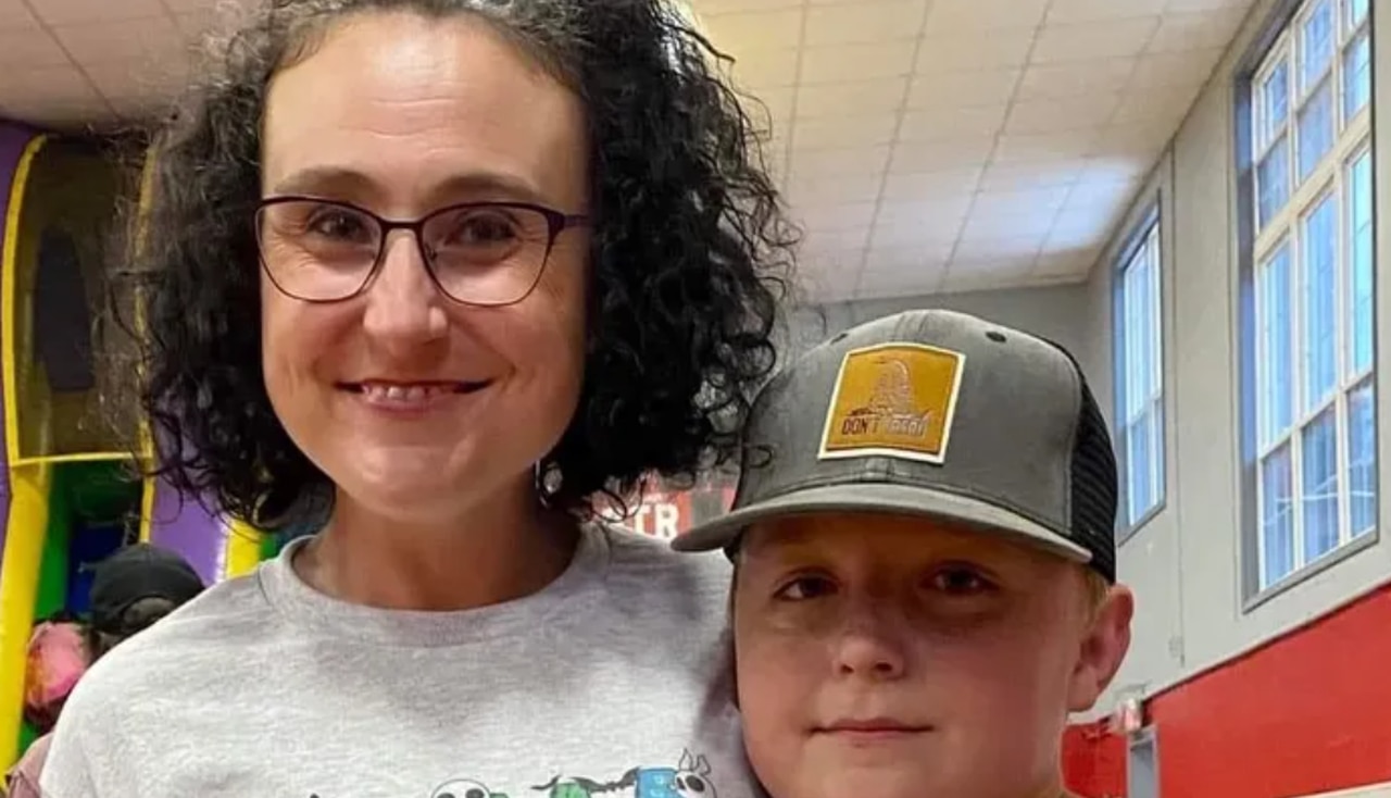 Support floods in for Alabama 10-year-old shot protecting mother in murder-suicide: âOur family is hurtingâ