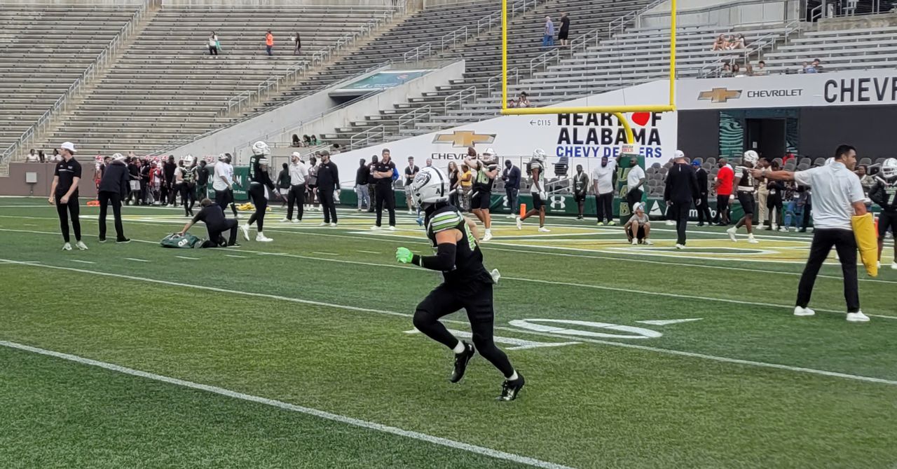 UABâs Teddy Davenport honors both patient and brother in Childrenâs Harbor game