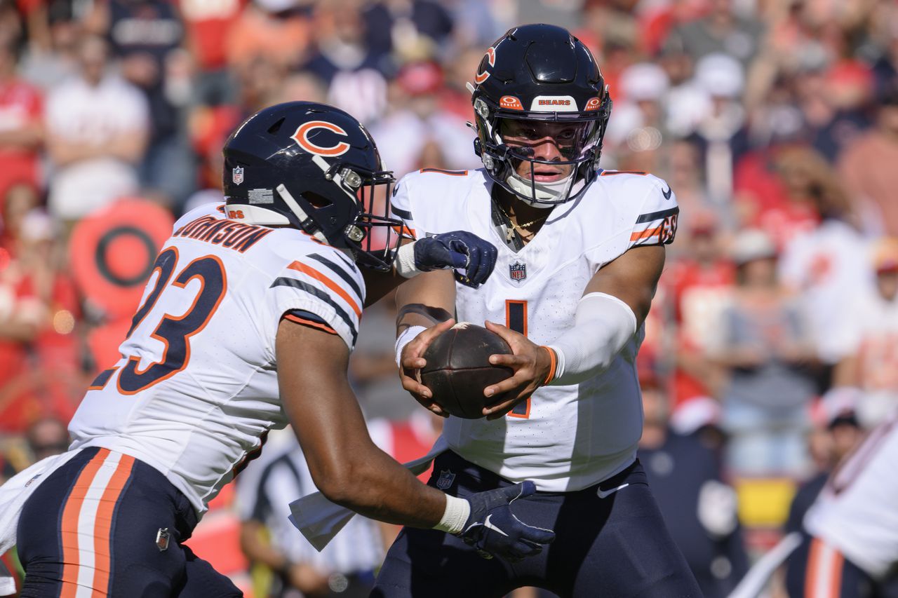 What TV channel is Broncos-Bears on today? Live stream, how to watch online, time