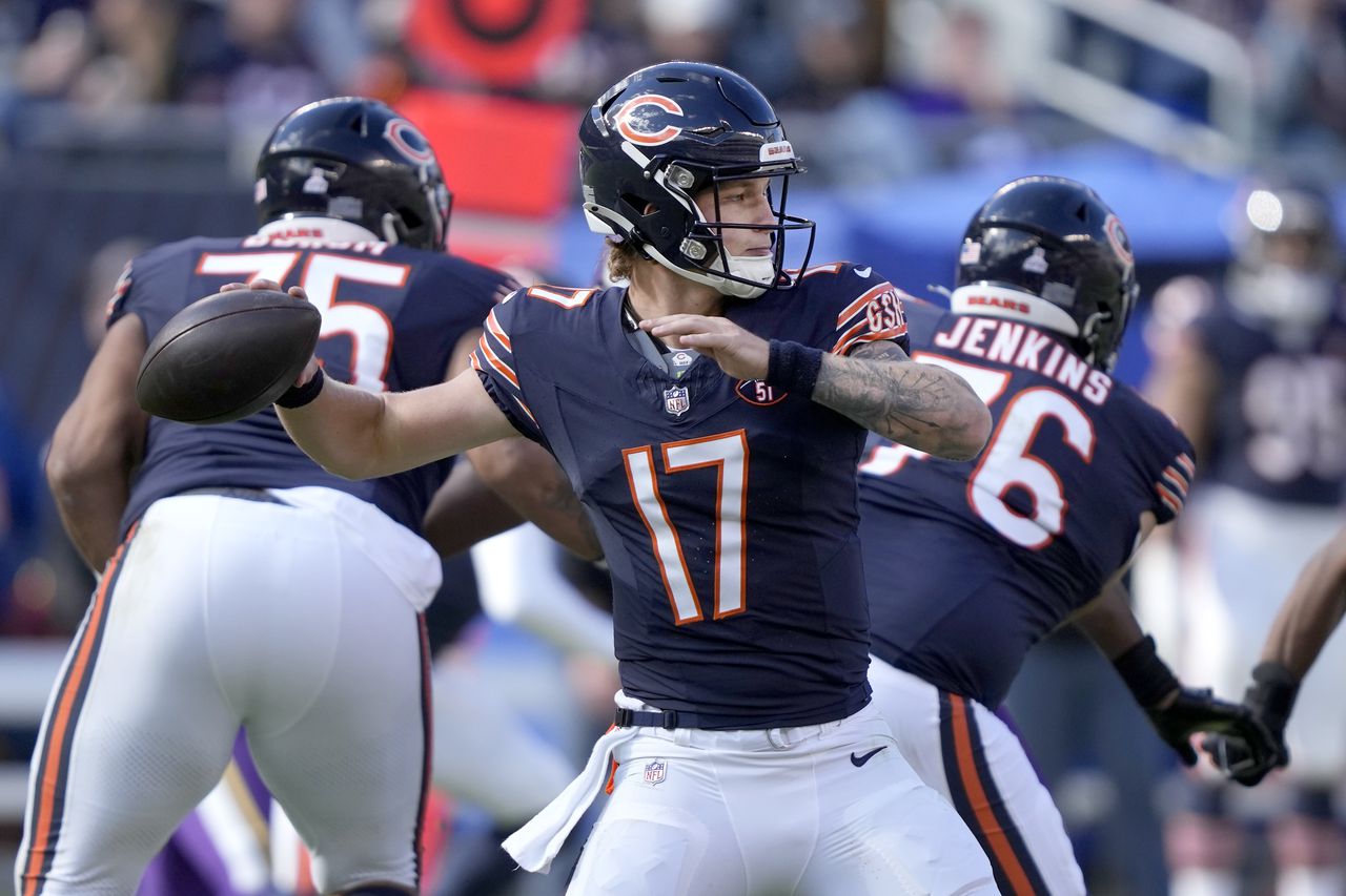 What TV channel is Raiders-Bears on today? Live stream, how to watch online, time