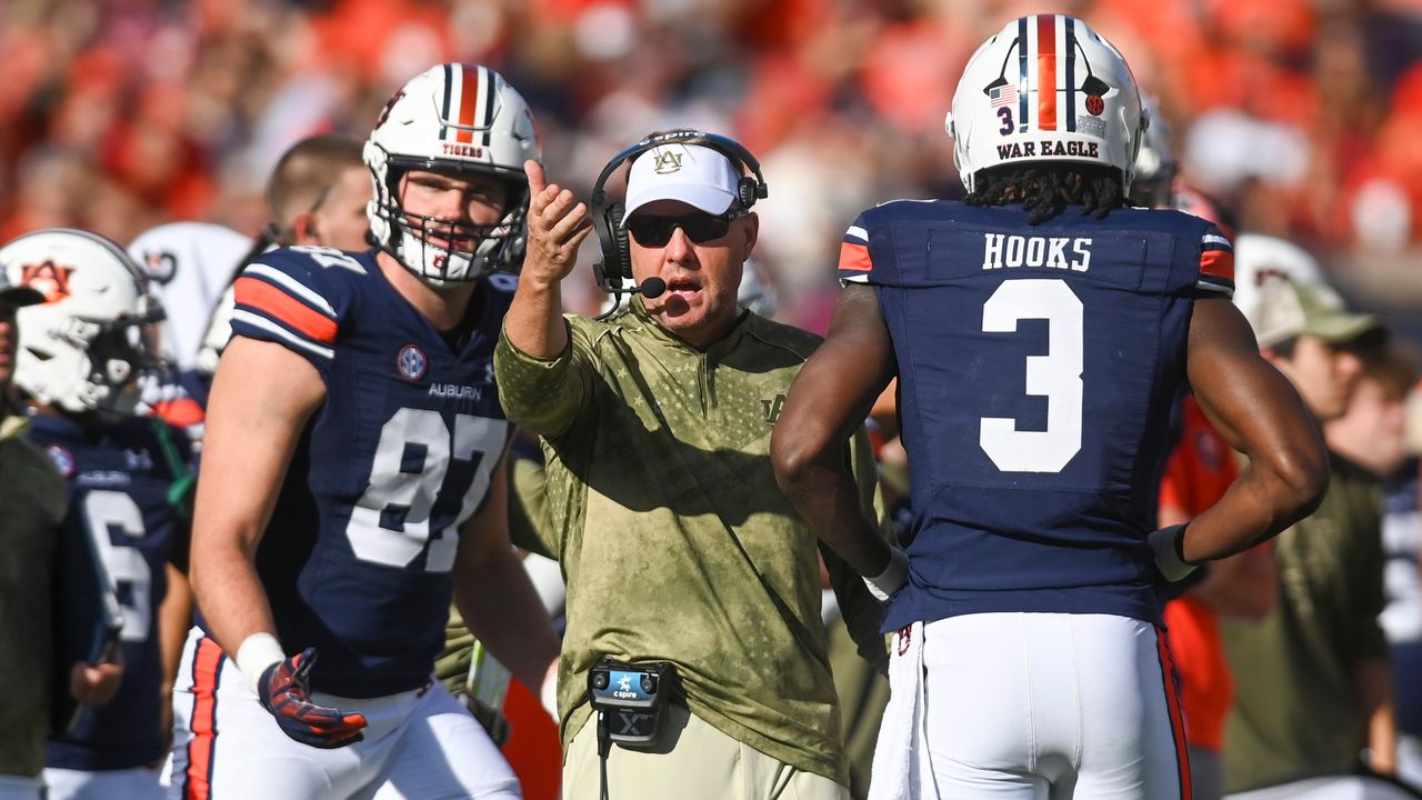 Who called the plays and what changed in Auburnâs offensive breakthrough vs. MSU?