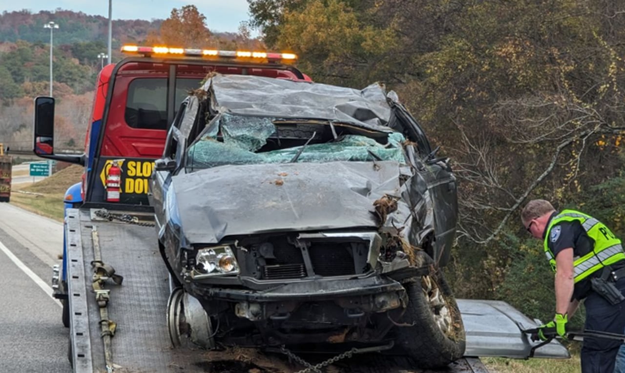 2 killed in rollover crash on I-59 in Trussville while fleeing another wreck scene, police said