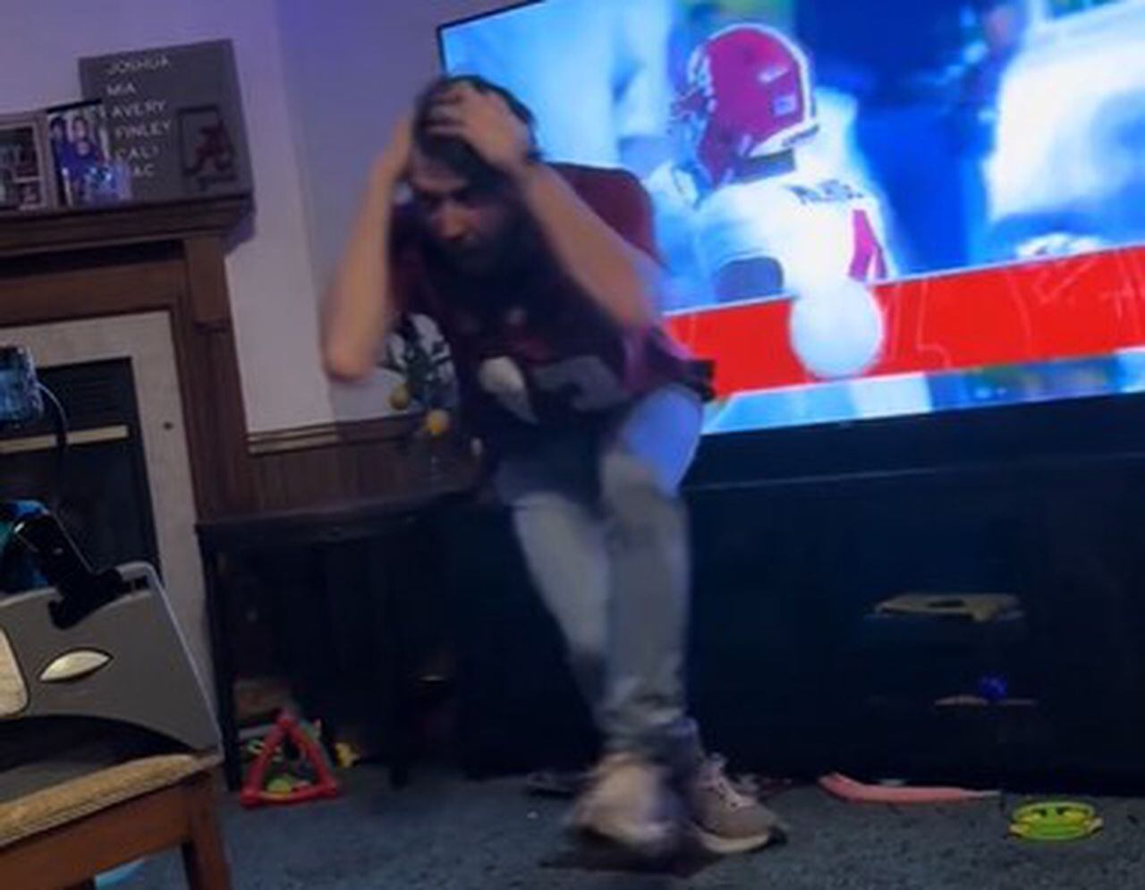 Alabama fanâs reaction to 4th-and-31 goes viral: âI was completely lost in that momentâ