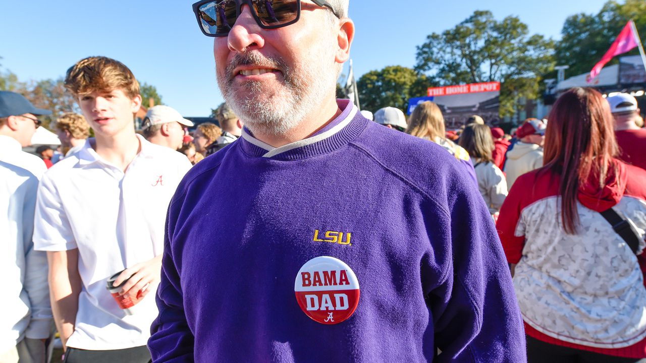 Alabama LSU Fans ESPN College GameDay 2023