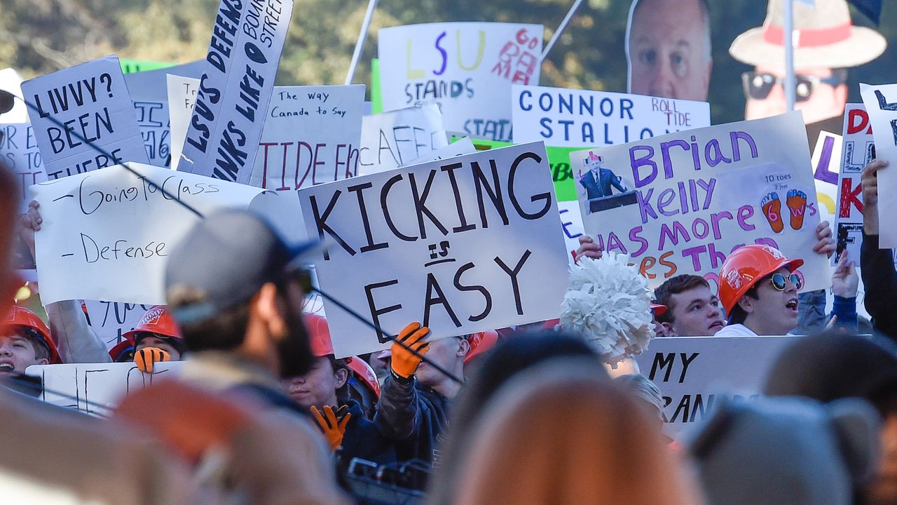 Alabama LSU Fans ESPN College GameDay 2023