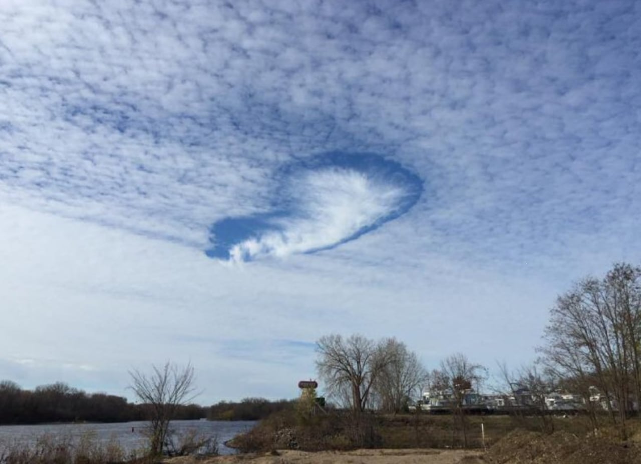 Alien invasion? No, but hereâs what made those large cloud holes in the Alabama sky