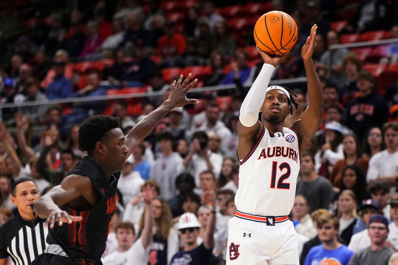 Auburn basketball believes it has depth. Itâs already being tested.