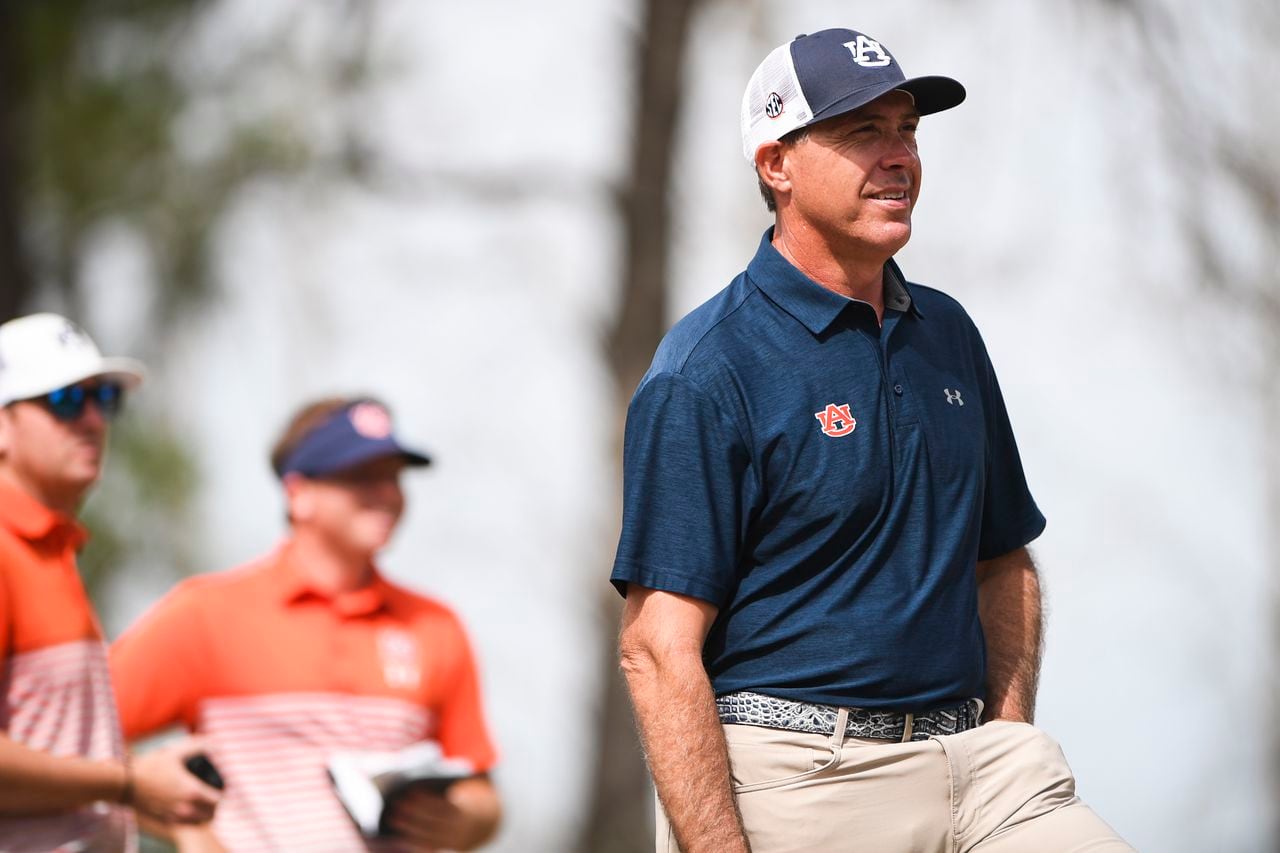 Auburn golf signs Billy and Anna Davis, both twins ranked No. 1 in their class