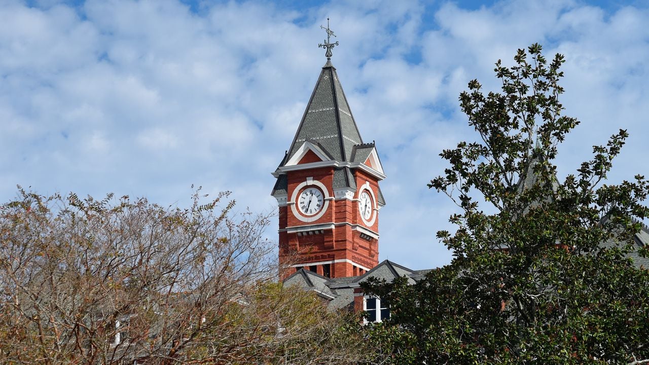 Auburn on a quiet and hot fall afternoon: Photos from campus