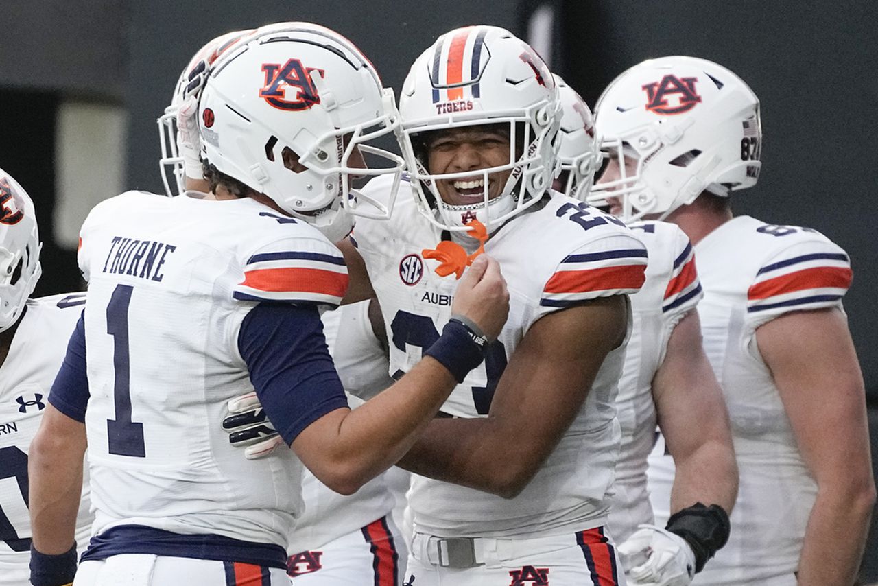 Auburnâs offense finally looks more dynamic. What clicked?