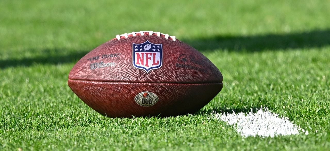 Best football betting promos & bonus codes for NFL Week 12 Sunday: BetMGM, DraftKings and more