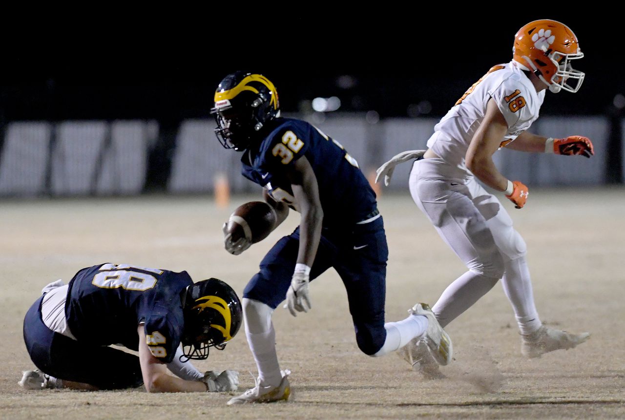 Buckhorn rallies for fourth-quarter score to slip past Grissom