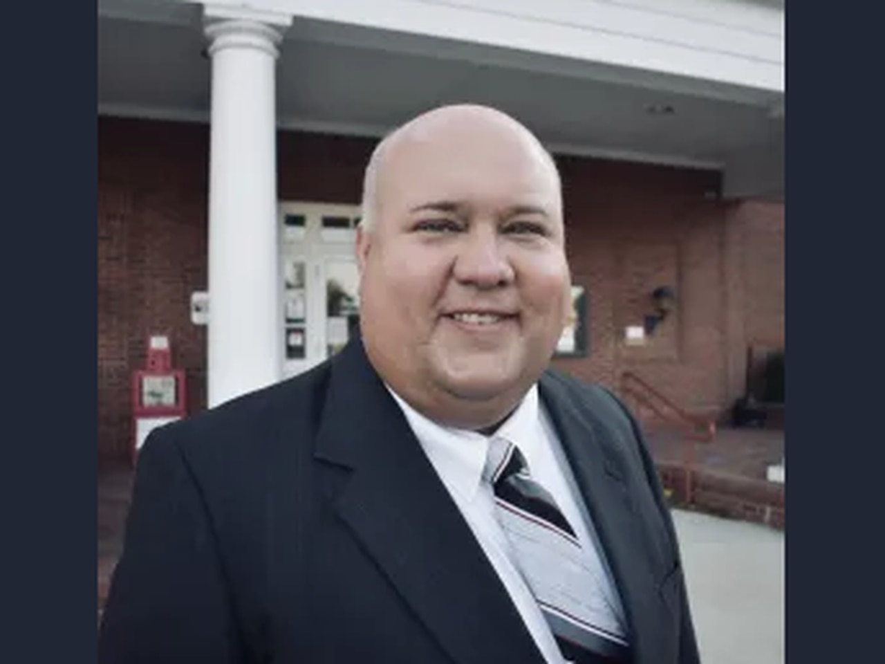 F.L. âBubbaâ Copeland, Alabama mayor and pastor, kills himself