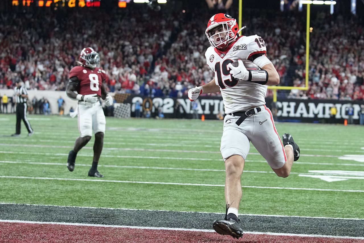 Georgia has to 'feel comfortable' to play Bowers in SEC Championship